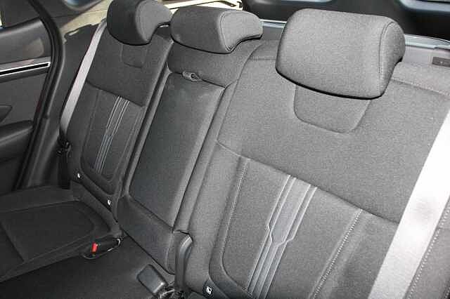 Hyundai TUCSON 1.6 TGDi 48V MHD Premium 5dr 2WD DCT Red