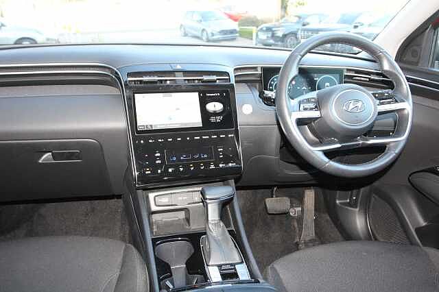 Hyundai TUCSON 1.6 TGDi 48V MHD Premium 5dr 2WD DCT Red
