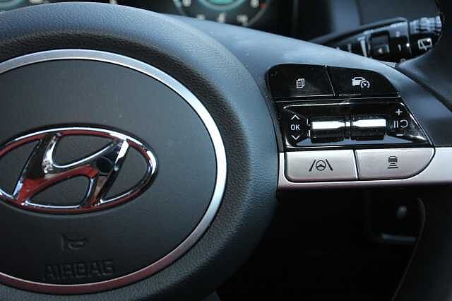 Hyundai TUCSON 1.6 TGDi 48V MHD Premium 5dr 2WD DCT Red