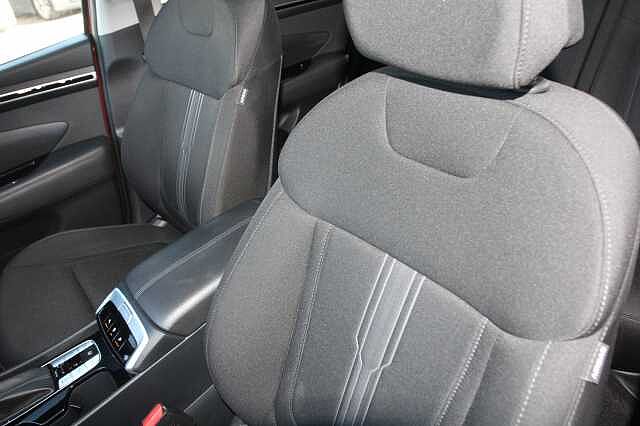 Hyundai TUCSON 1.6 TGDi 48V MHD Premium 5dr 2WD DCT Red