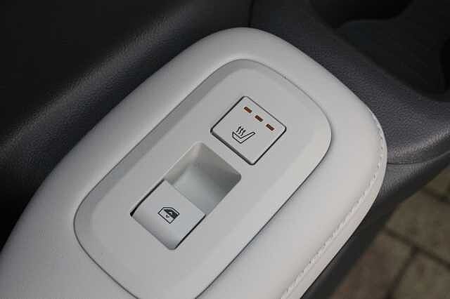 Hyundai SANTA FE 1.6 TGDi Plug-in Hybrid Ultimate 5dr 4WD Auto Green