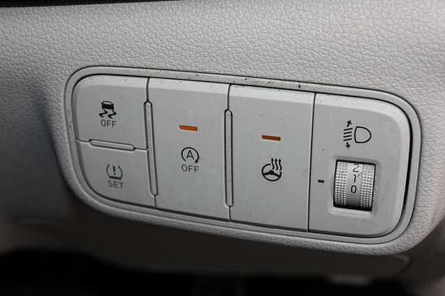 Hyundai BAYON 1.0 TGDi 48V MHEV Ultimate 5dr DCT Blue