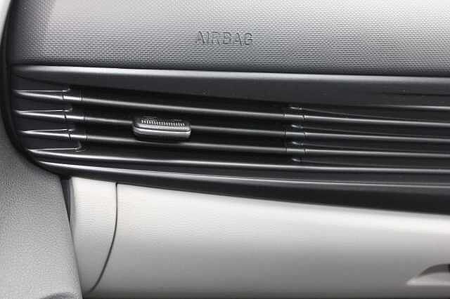 Hyundai BAYON 1.0 TGDi 48V MHEV Ultimate 5dr DCT Blue