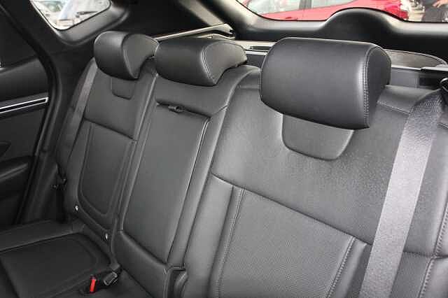 Hyundai TUCSON 1.6 TGDi Hybrid 230 Ultimate 5dr 2WD Auto Red