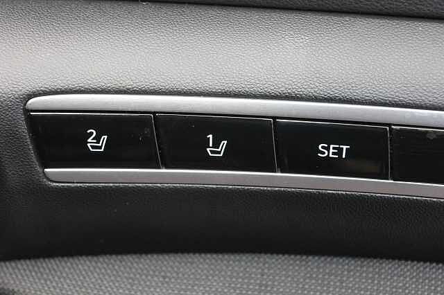 Hyundai TUCSON 1.6 TGDi Hybrid 230 Ultimate 5dr 2WD Auto Red