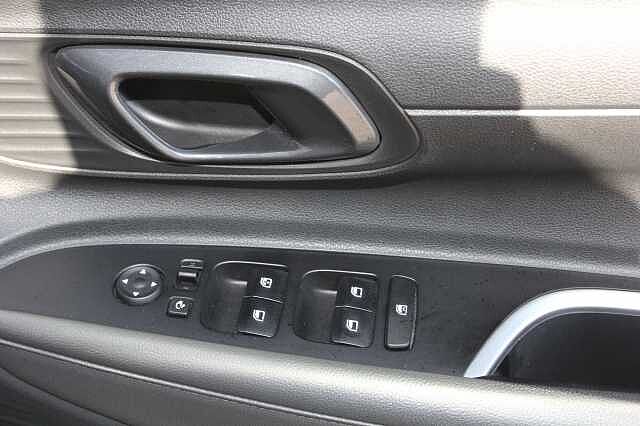 Hyundai i20 1.0T GDi Premium 5dr