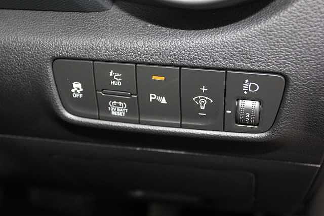 Hyundai KONA 1.6 GDi Hybrid Ultimate 5dr DCT Grey