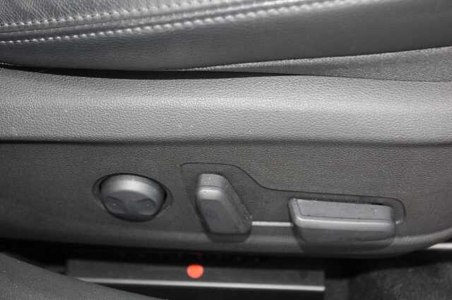 Hyundai KONA 1.6 GDi Hybrid Ultimate 5dr DCT Grey