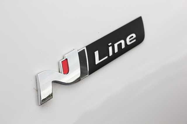 Hyundai TUCSON 1.6 TGDi N Line 5dr 2WD White
