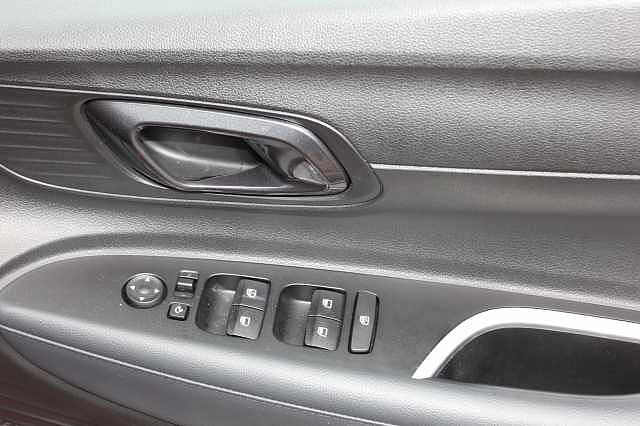 Hyundai Bayon 1.0 TGDi 48V MHEV Premium 5dr DCT