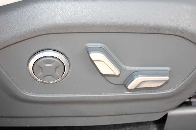 Hyundai SANTA FE 1.6 TGDi Plug-in Hybrid Ultimate 5dr 4WD Auto Green