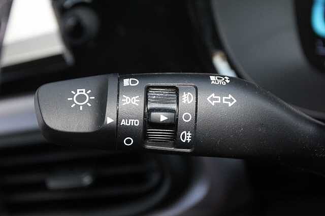 Hyundai i10 1.2 Premium 5dr [Nav]