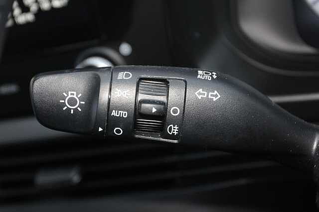 Hyundai I20 1.0T GDi Premium 5dr DCT White