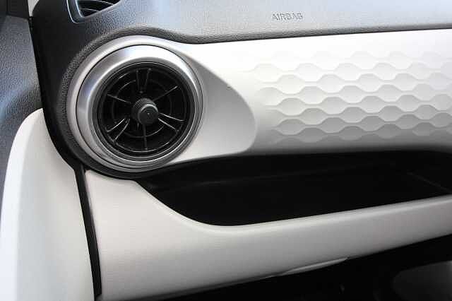 Hyundai i10 1.2 [79] Advance 5dr [Nav]
