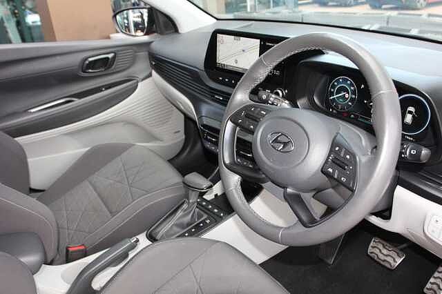 Hyundai BAYON 1.0 TGDi 48V MHEV Ultimate 5dr DCT Red