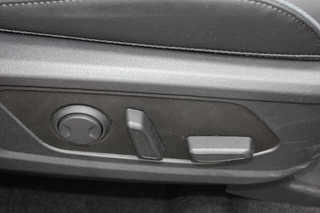 Hyundai TUCSON 1.6T Hybrid Ultimate 5dr Auto Silver