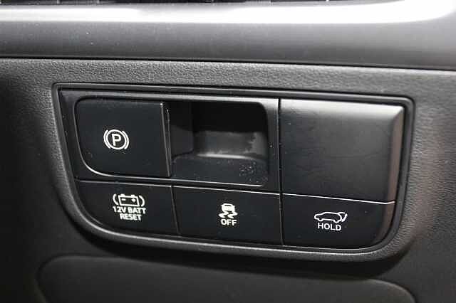 Hyundai TUCSON 1.6T Hybrid Ultimate 5dr Auto Silver