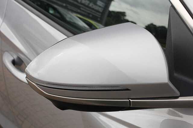 Hyundai TUCSON 1.6T Hybrid Ultimate 5dr Auto Silver
