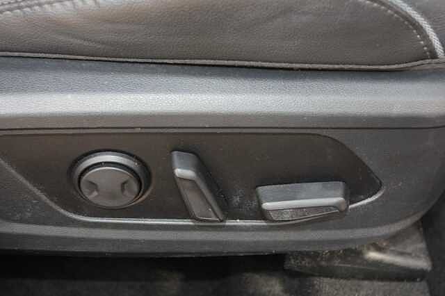 Hyundai TUCSON 1.6 TGDi Hybrid 230 Ultimate 5dr 2WD Auto Brown