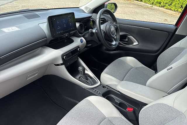Toyota Yaris 1.5 Hybrid Excel 5dr CVT