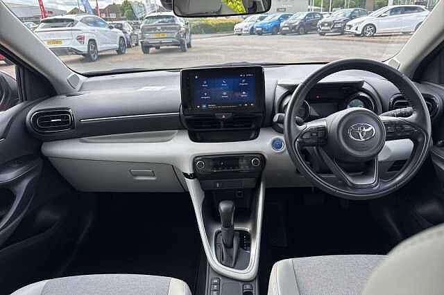 Toyota Yaris 1.5 Hybrid Excel 5dr CVT