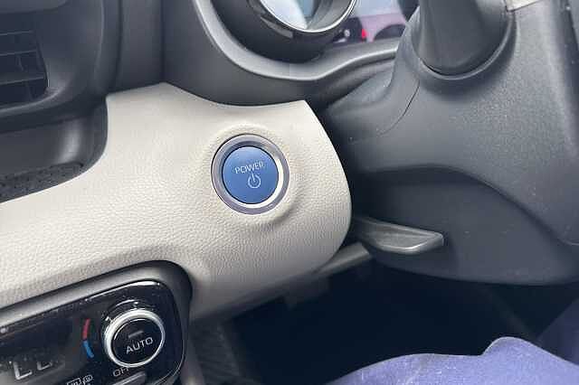 Toyota Yaris 1.5 Hybrid Excel 5dr CVT