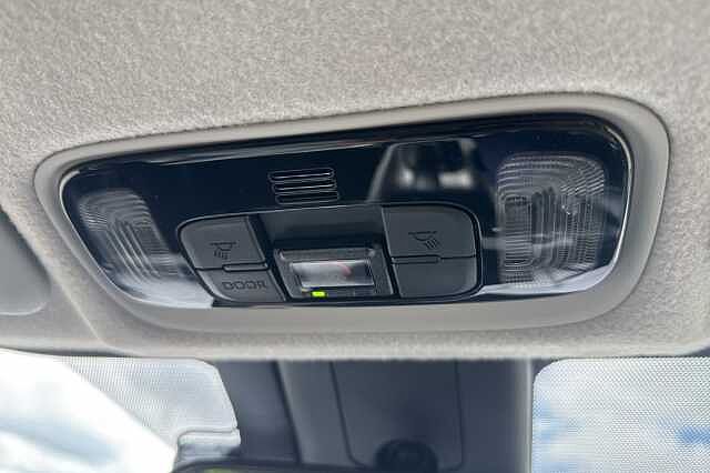 Toyota Yaris 1.5 Hybrid Excel 5dr CVT