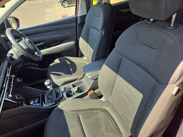Hyundai TUCSON 1.6T Advance 5dr