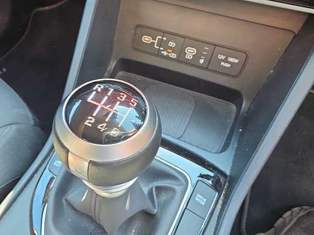 Hyundai TUCSON 1.6T Advance 5dr