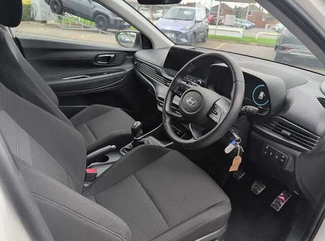 Hyundai BAYON 1.0 TGDi Premium 5dr White