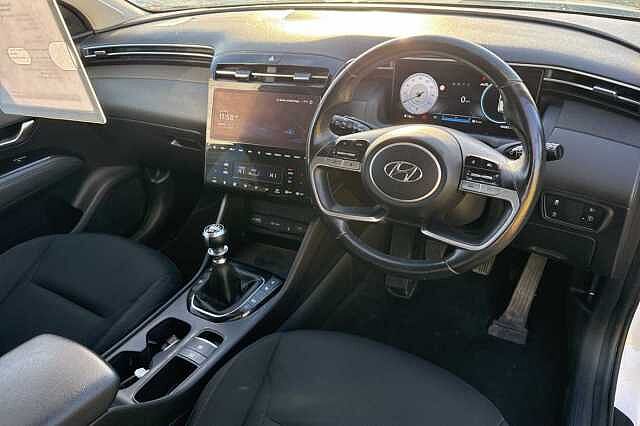 Hyundai TUCSON 1.6 TGDi Premium 5dr 2WD White