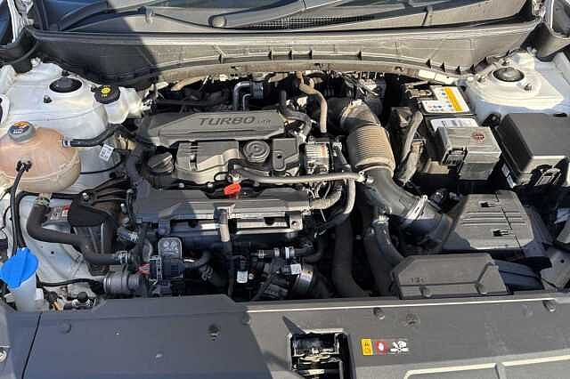 Hyundai TUCSON 1.6 TGDi Premium 5dr 2WD White