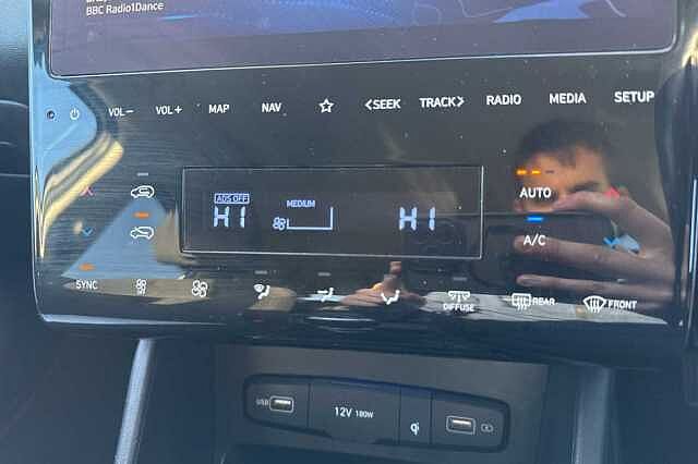 Hyundai TUCSON 1.6 TGDi Premium 5dr 2WD White