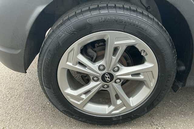 Hyundai KONA 1.0 TGDi 48V MHEV SE Connect 5dr Atlas White