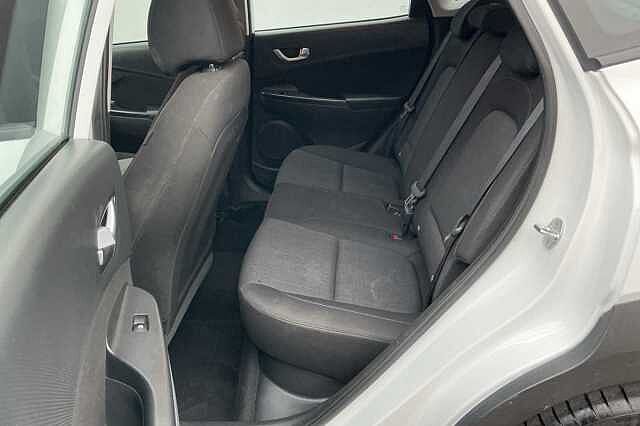 Hyundai KONA 1.0 TGDi 48V MHEV SE Connect 5dr Atlas White