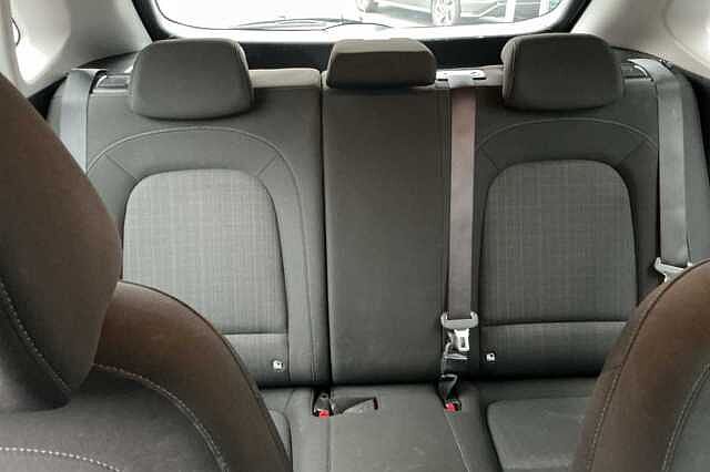 Hyundai KONA 1.0 TGDi 48V MHEV SE Connect 5dr Atlas White