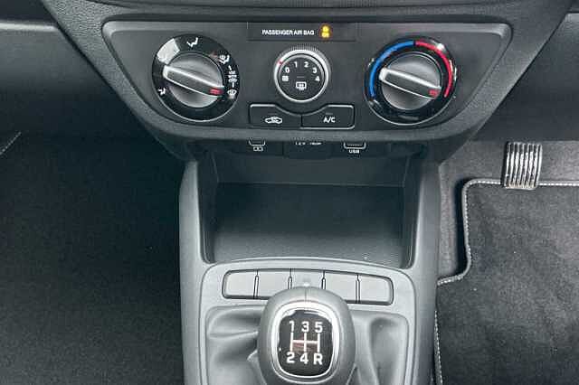 Hyundai I10 1.0 [63] Advance 5dr [Nav] Mangrove Green