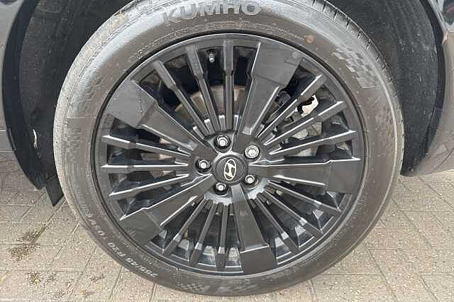 Hyundai SANTA FE 1.6 TGDi Plug-in Hybrid Calligraphy 5dr 4WD Auto