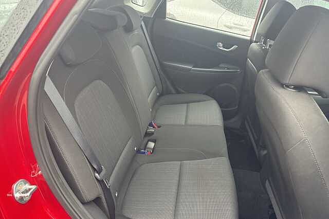 Hyundai KONA 1.0 TGDi 48V MHEV SE Connect 5dr Red