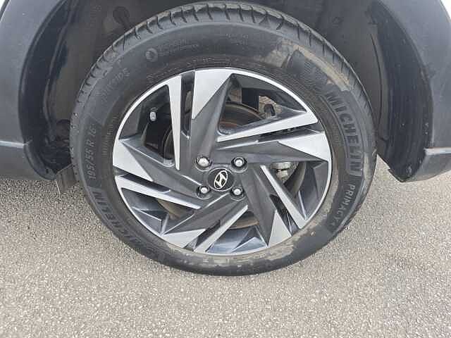 Hyundai BAYON 1.0 TGDi 48V MHEV SE Connect 5dr DCT White Frost