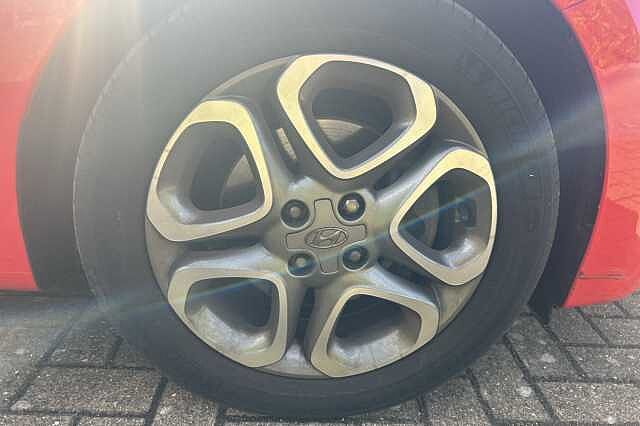 Hyundai i20 1.0 T-GDi Premium Nav 5dr