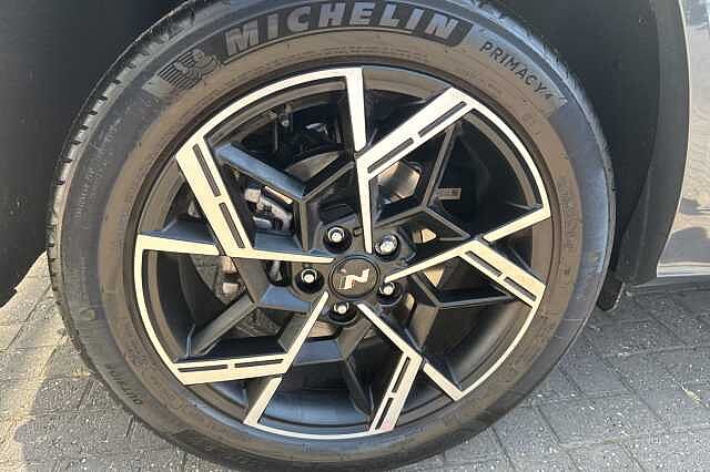 Hyundai TUCSON 1.6T 239 Hybrid N Line 5dr Auto Ecotronic Grey