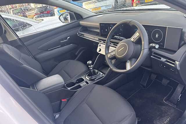 Hyundai TUCSON 1.6T 150 Advance 5dr White