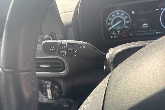 Hyundai KONA 1.0 TGDi 48V MHEV SE Connect 5dr White