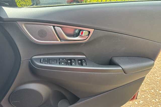 Hyundai KONA 150kW Premium SE 64kWh 5dr Auto