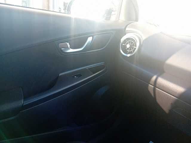 Hyundai KONA 1.6 GDi Hybrid Premium 5dr DCT