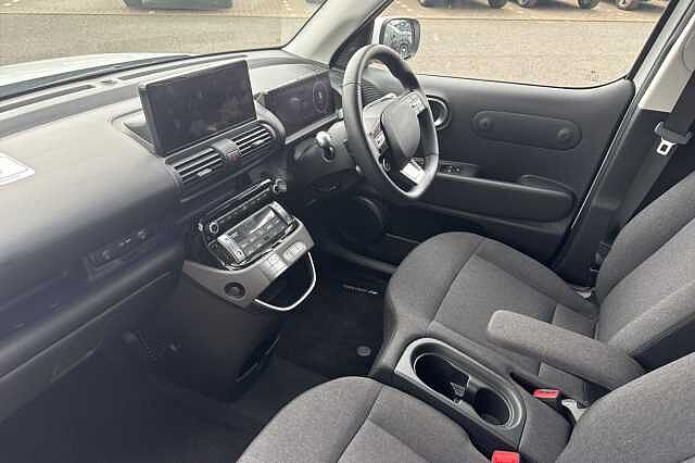 Hyundai INSTER 85kW 02 49kWh 5dr Auto White Frost