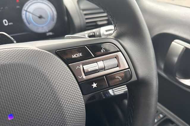 Hyundai INSTER 85kW 02 49kWh 5dr Auto White Frost