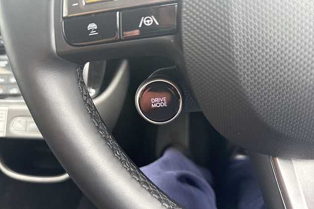 Hyundai INSTER 85kW 02 49kWh 5dr Auto White Frost