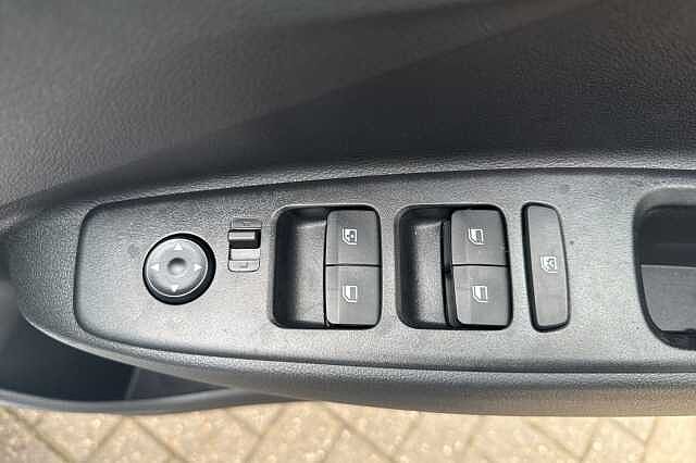 Hyundai I10 1.0 [63] Advance 5dr [Nav] White